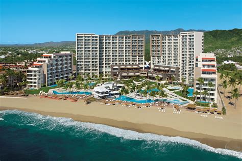 Dreams Vallarta Bay Resort & Spa .